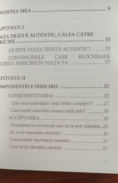 Carte motivaționala;_Andreea Săvulescu  " Traieste autentic "