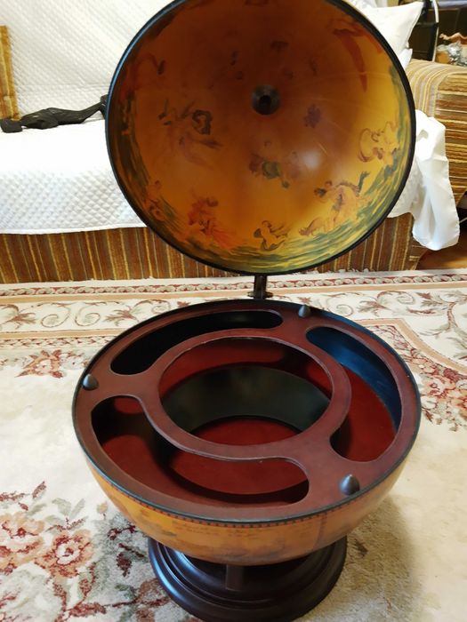 Бар-глобус уникален,нов.