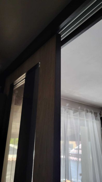Vand 4 usi glisante cu sticla