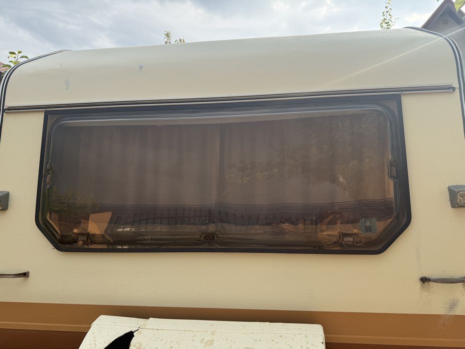 Rulotă WILK Safari 410 înmatriculată – cort impecabil + generator inclus