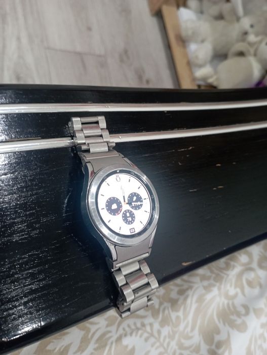 Продам Смарт часы Самсунг с4классик