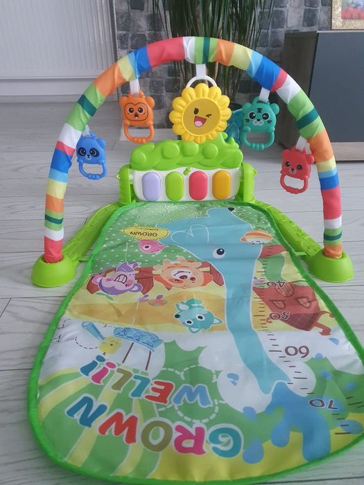 Saltea de joacă de la nou născuți