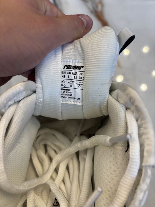 Balenciaga Runner Graffiti 45