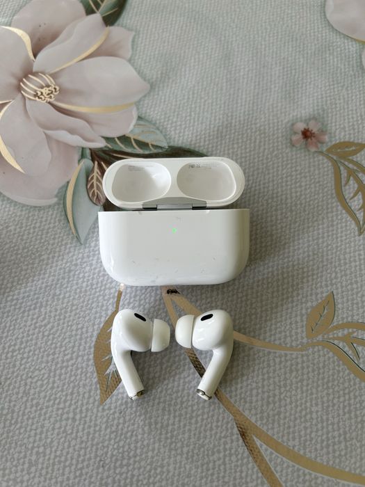 Продам наушники Airpods Pro 2
