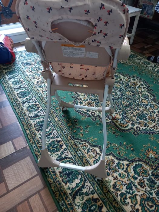 Стул для кормления