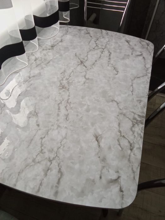 Продам кухонный стул со стульями