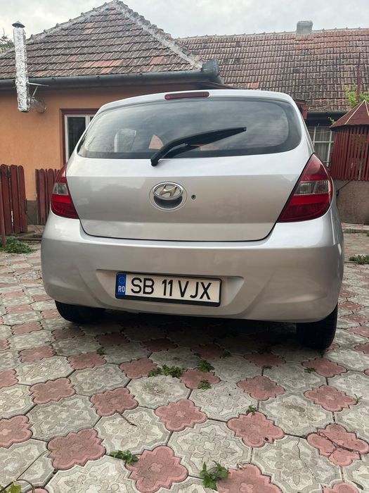 HYUNDAI i20 2011 — imagine 3