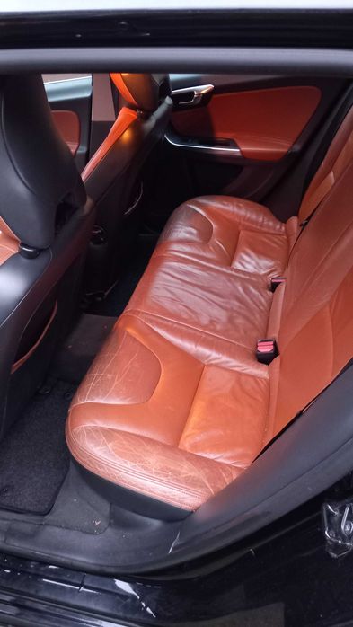 Volvo v60 2012 diesel