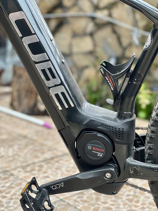 Bicicleta electrica CUBE