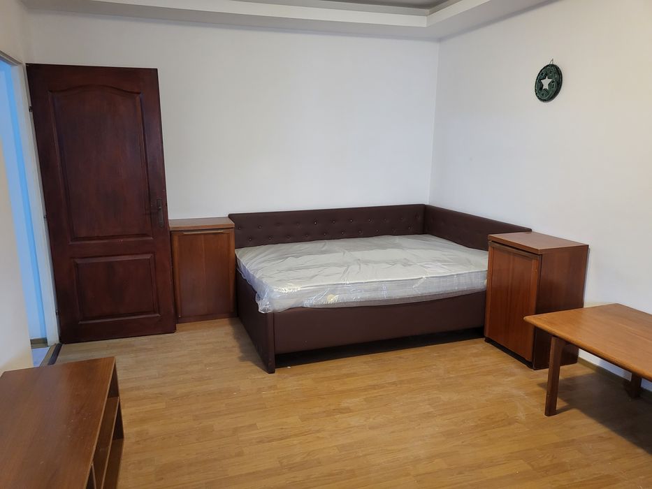 Inchiriez garsonieră