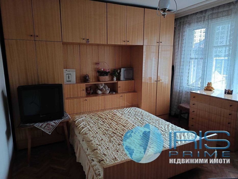 Продава се Многостаен апартамент в Шумен, Център - 147 кв.м за 1249 €/кв.м - Снимка #11