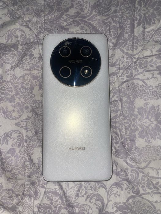 Хуавей нова 13i.