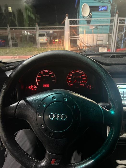 Продам ауди 80 б4