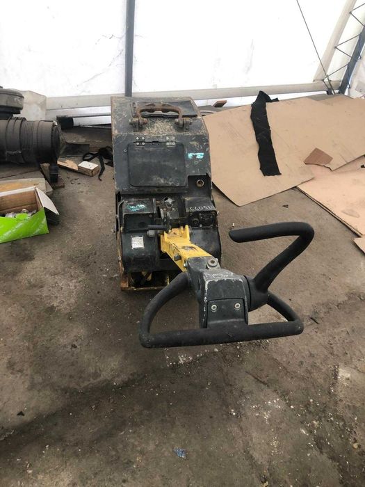 Pala vibrocompactoare Bomag 400kg