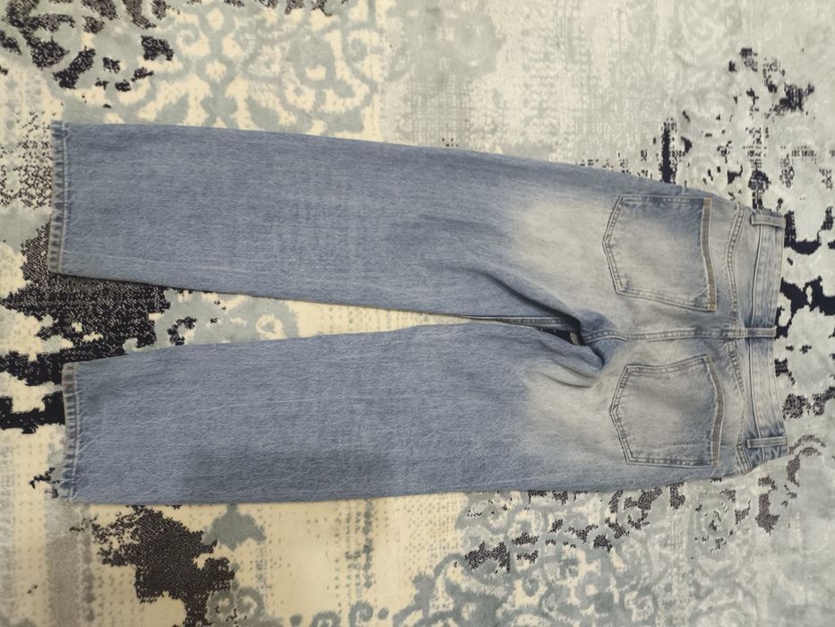 Продам джинсы Bershka