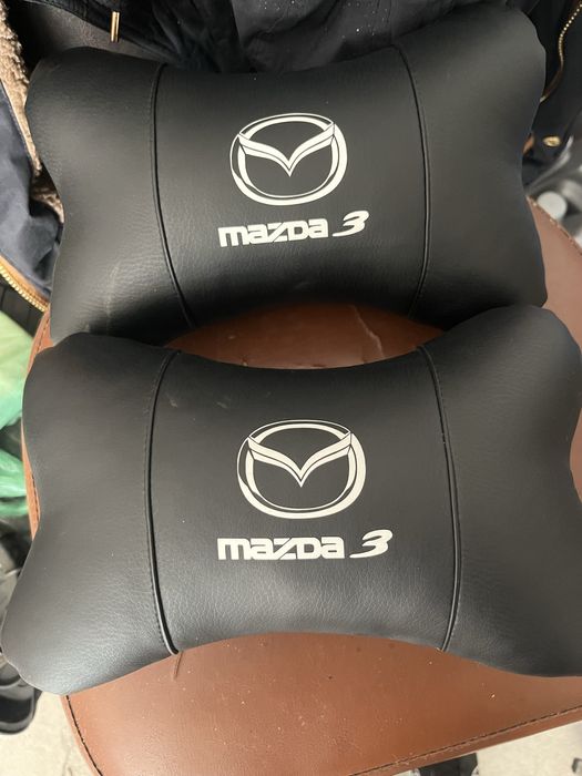 Възглавнички за Mazda 3 като нови