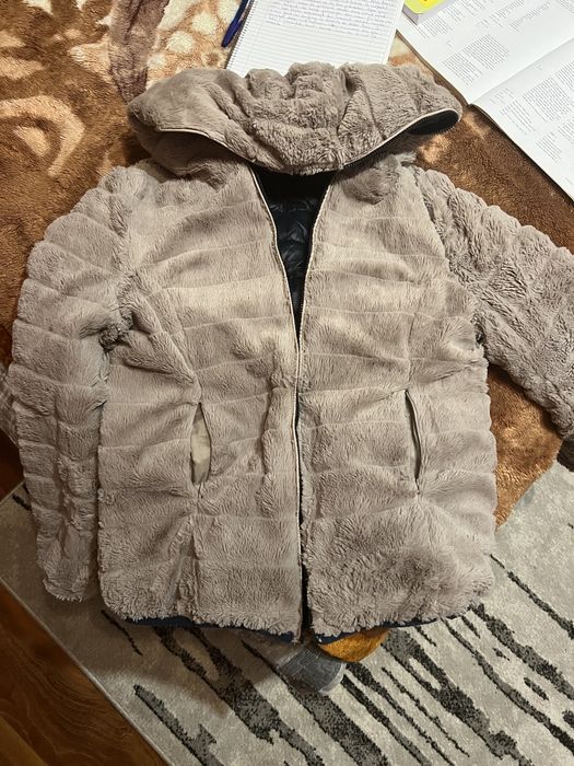 Geaca imblanita cu doua fețe