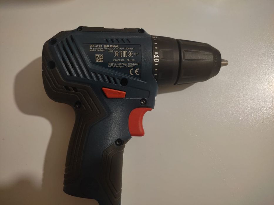 Bosch Professional GSR 12V-30 дрель шуруповерт