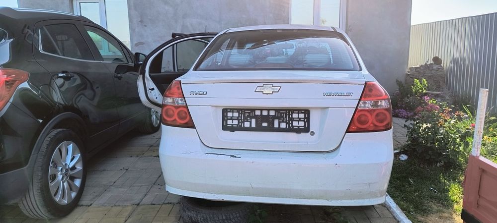 Vând Chevrolet aveo 2010 pentru piese