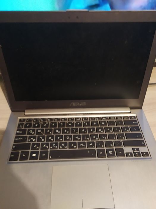 Продам ноутбук Асус.