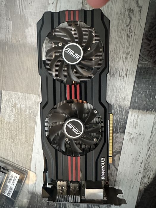 Placa video Asus GeForce GTX 670 DirectCU II 2GB GDDR5 256-bit