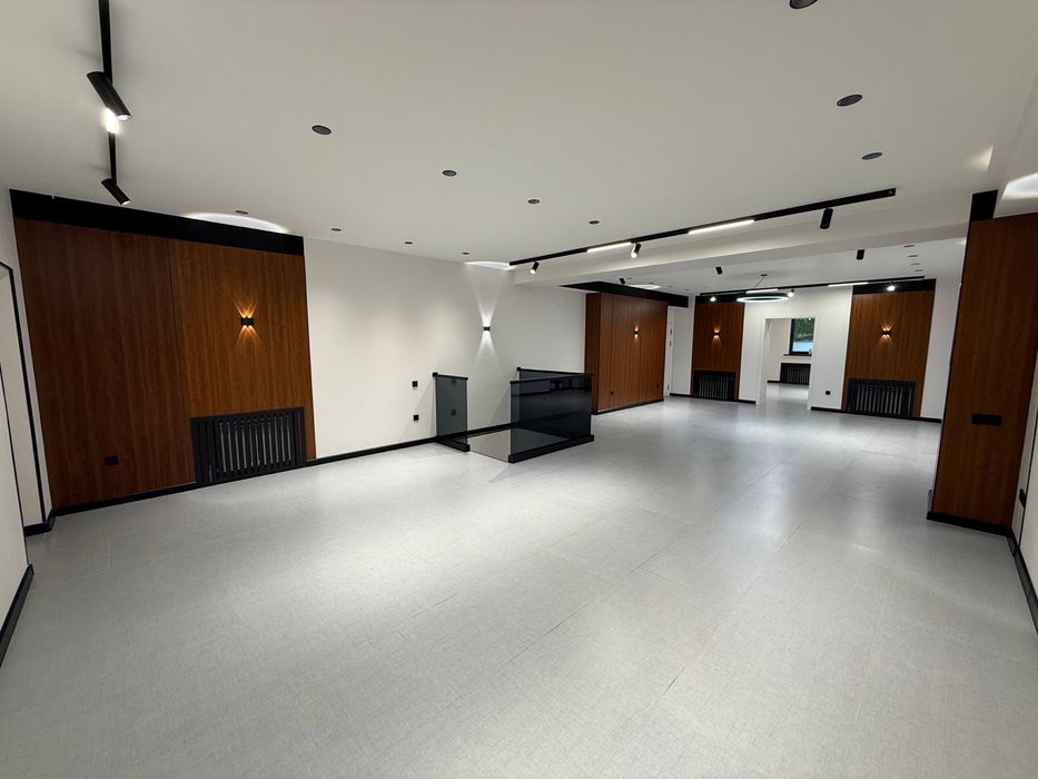 Коммерческое помещение 910м², 1 линия, продажа + аренда ул. нукус
