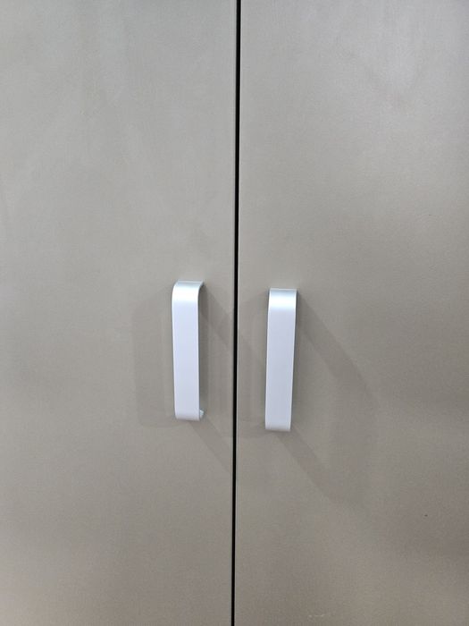 Vând dulap depozitare