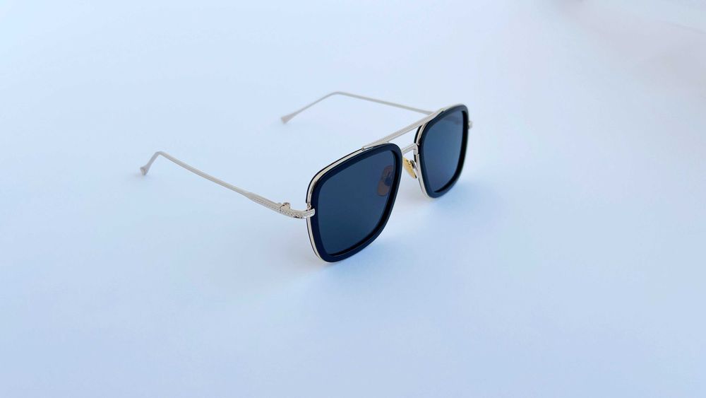 Ochelari de soare Dita Flight Style - Rama aurie Lentile negre