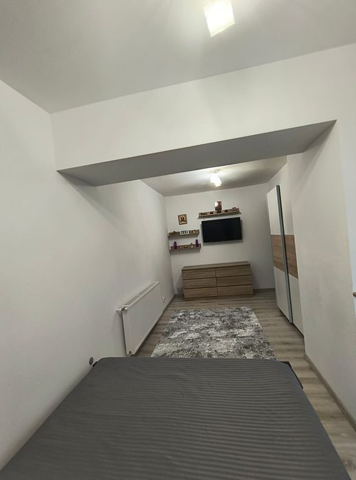 Închiriez studio / garsonieră  Craiovița Bld Dacia