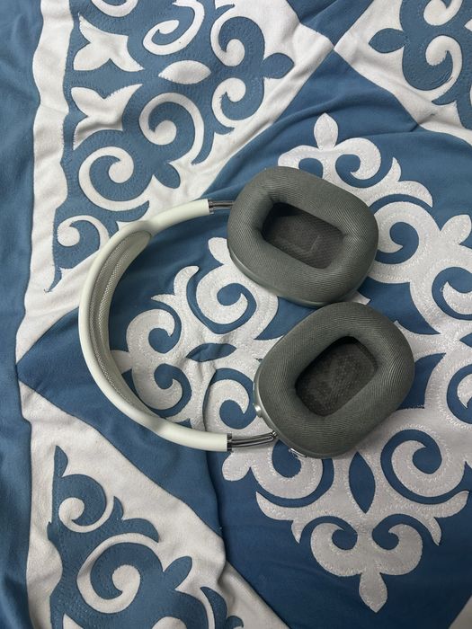 Air Pods Max green