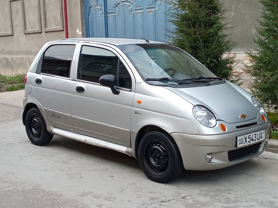 Moshina sotiladi naxtka