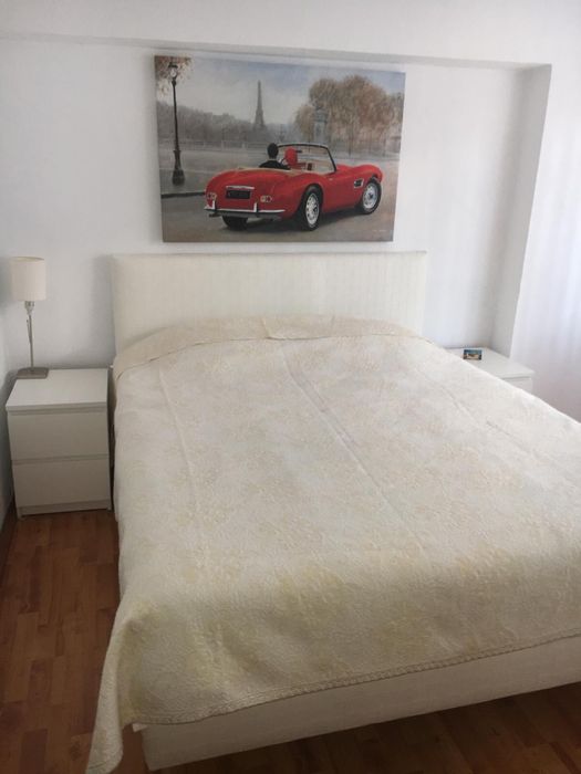 Ofer spre inchiriere apartament cu 2 camere, mobilat si utilat, aproape de Scoala nr.2