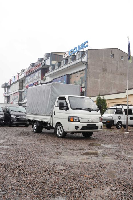 JAC X200 - yuk tashish ishlari uchun eng yaxshi tanlov