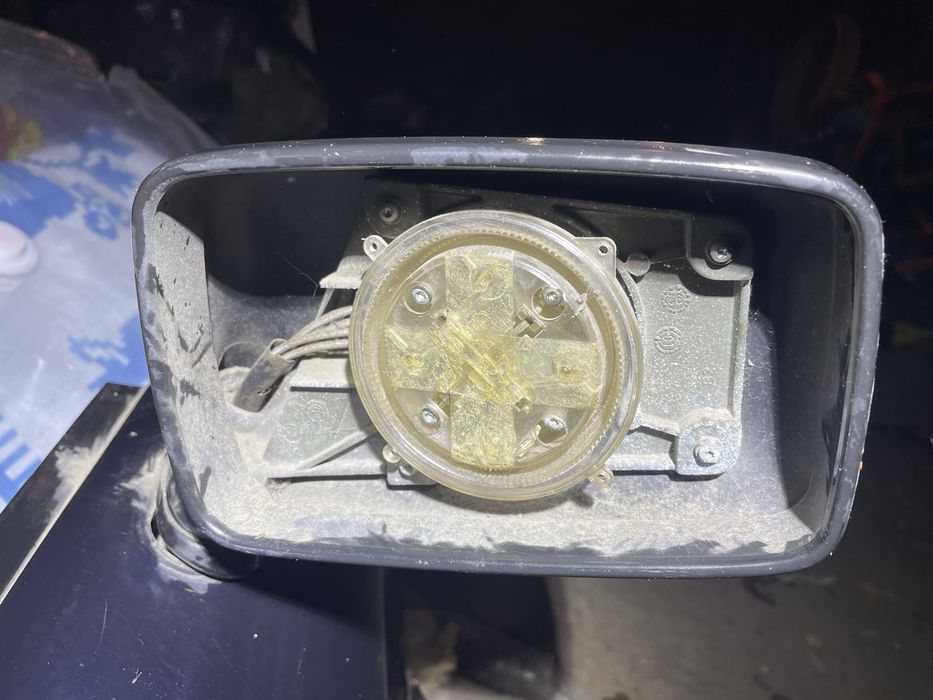 Дверь передняя правая Audi 80B4
