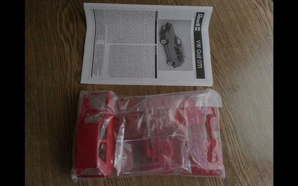 Модел за сглобяване Revell VW Golf GTI