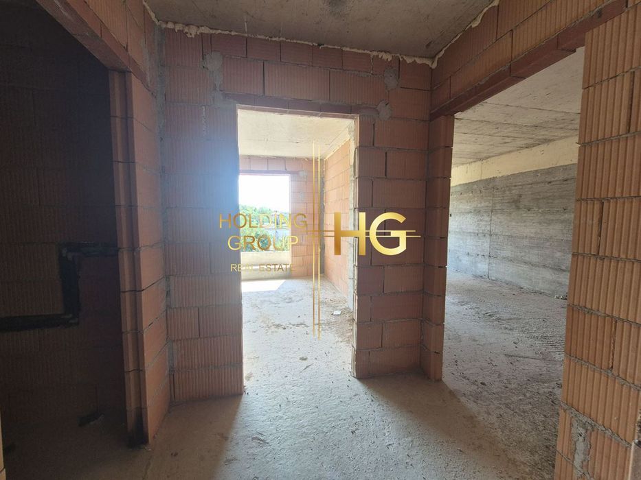 Продава се Двустаен апартамент в Варна, Изгрев - 87 кв.м за 1659 €/кв.м - Снимка #6