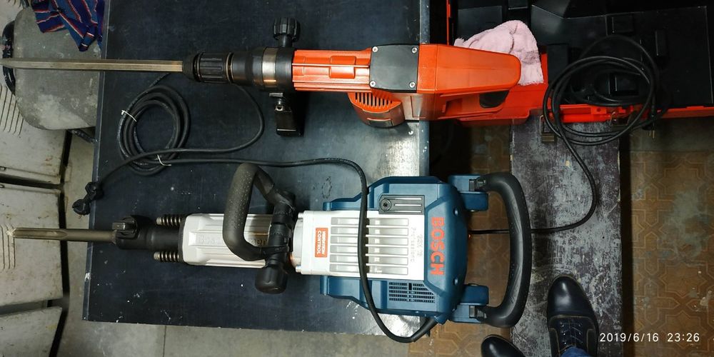 Отбойник срочно сотилади