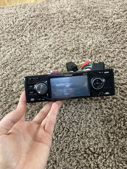 Casetofon auto cu Bluetooth