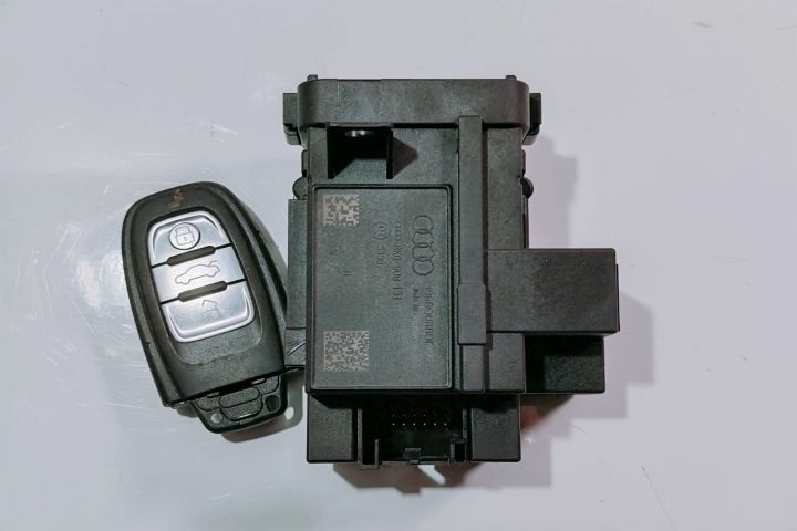 Contact cu Cheie  8K0909131D Audi A4 B8/8K