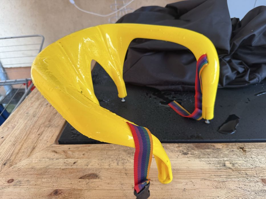 Spatar de sanie din plastic, galben