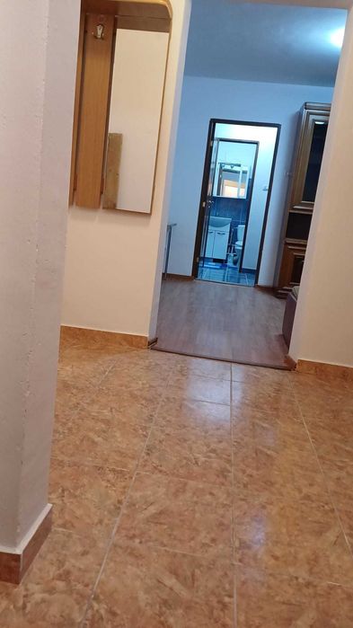 Se inchiriaza apartament 3 camere in Maratei