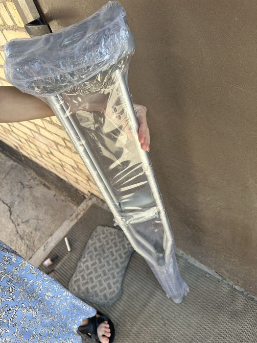 Костыль, трость продам новые