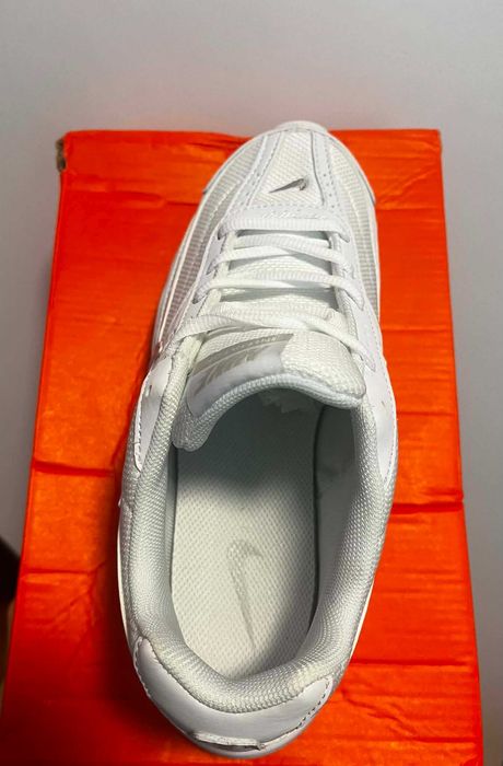 Дамски маратонки Nike
