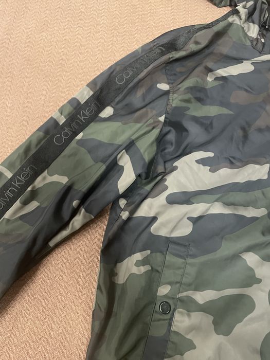 Ветровка Calvin Klein