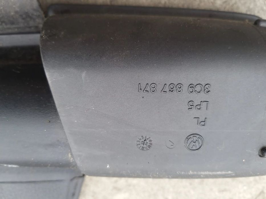 Rulou portbagaj vw passat b6 break 3c9867871