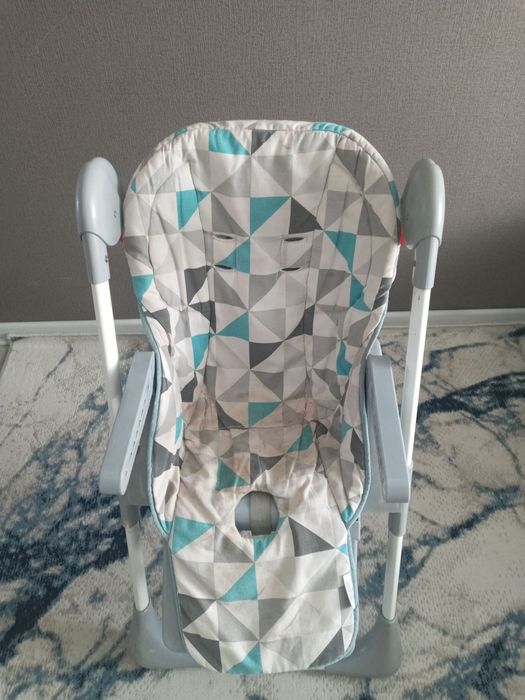 Bolalar uchun ovqatlanadigan ustolchik