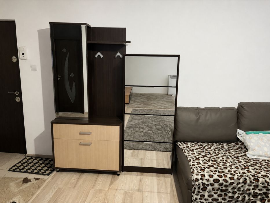 Cuier si pantofar