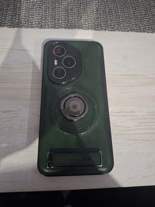 Honor 400 pro перфектен с гаранция
