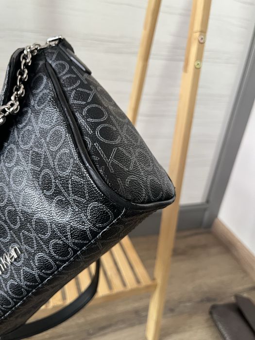 Чанта на CK в много добро състояние.