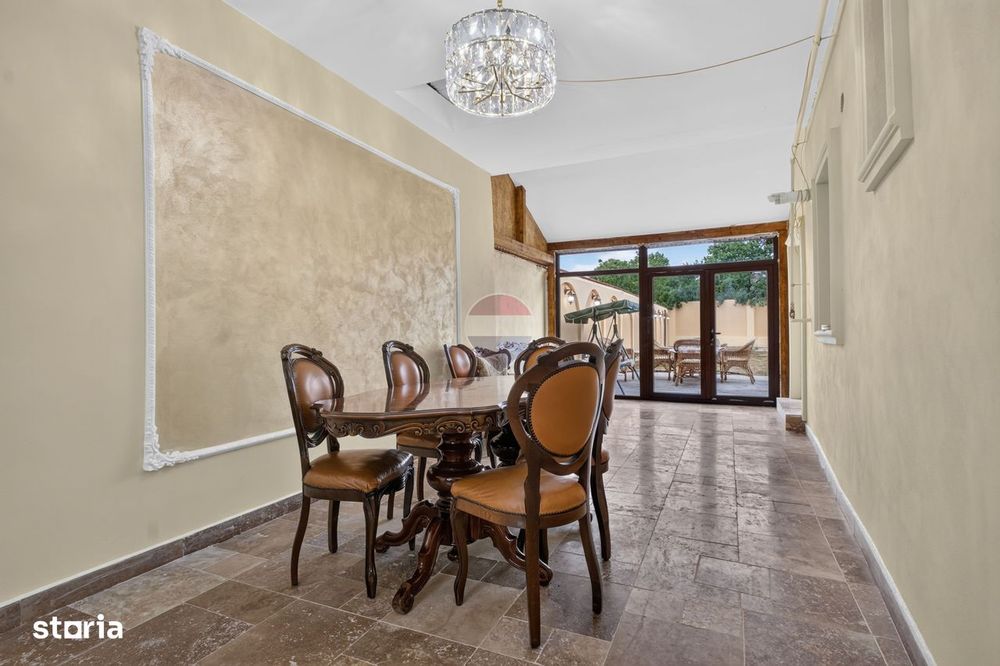 Casă complet renovată în zona ultracentrală | Pecica